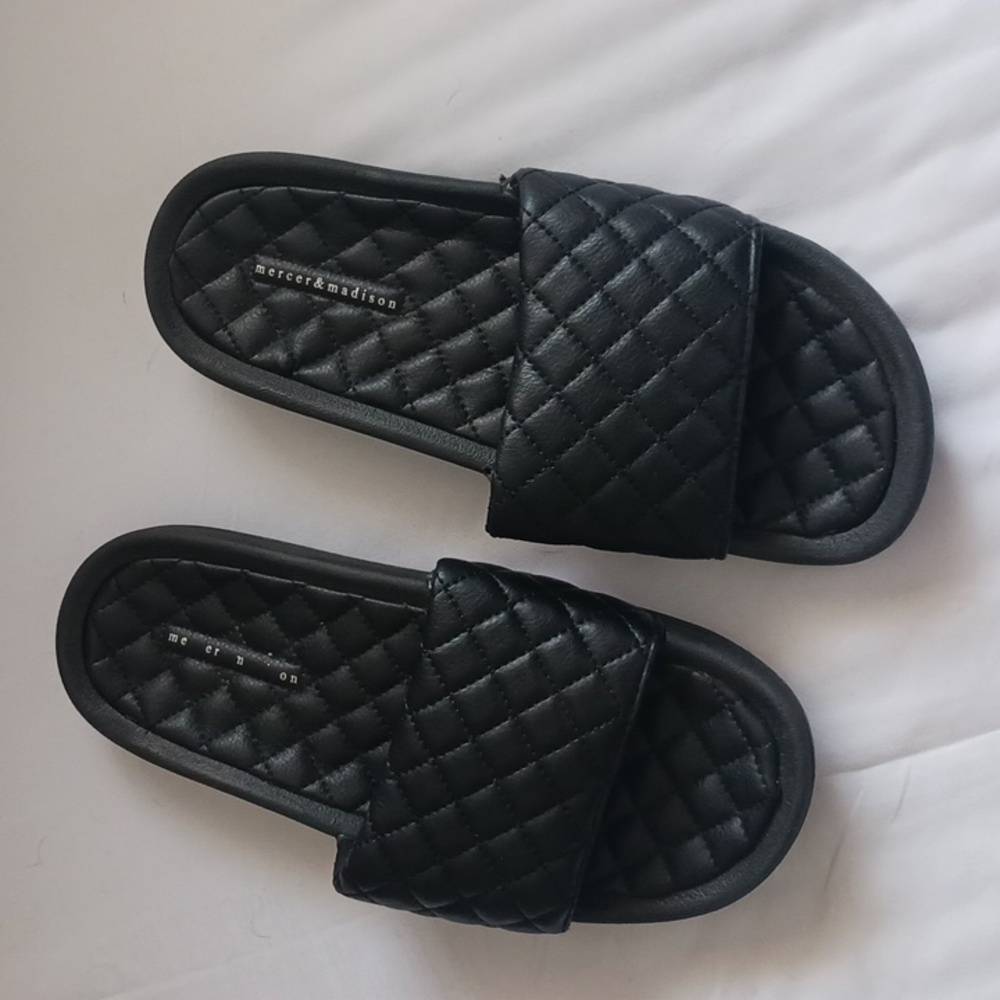 Black QUILTED Slide Sandals